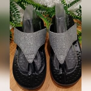 Aerothotic Womensilver Glitter Metalluc Flip Flop Platform Thong Sandals Sz 8.5